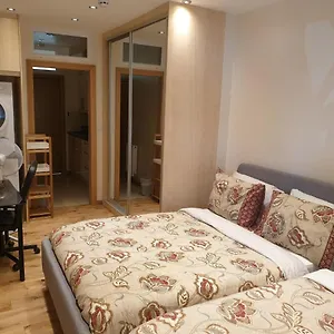 london-luxury-apartments-1min-walk-from-underground.brighton-hotels-england.com/